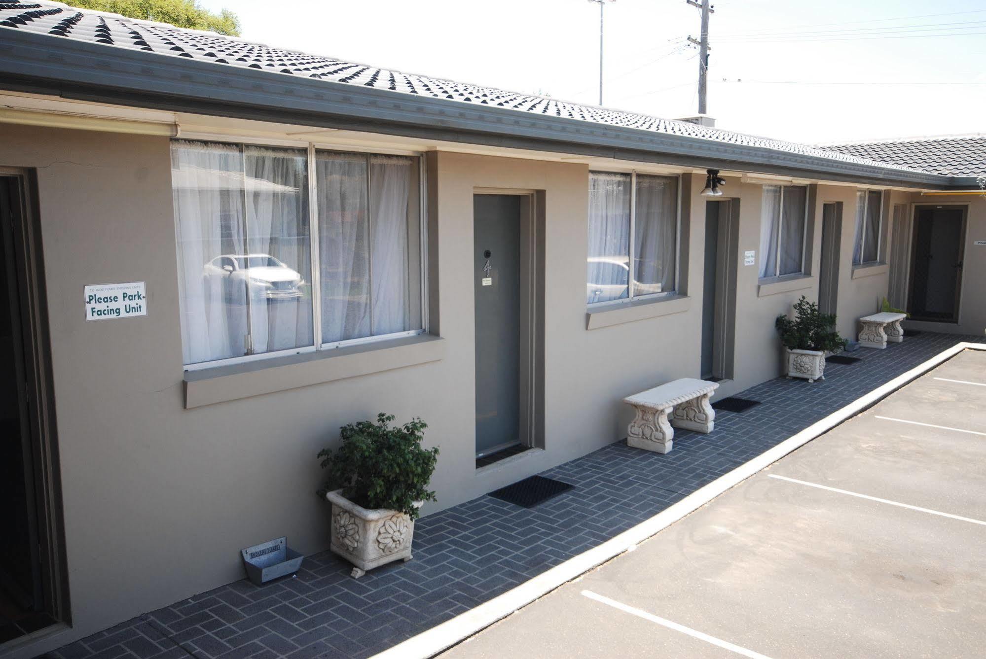 South Tamworth Motor Inn Екстер'єр фото